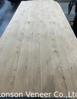 0.50 mm kalınlığında Avrupa Beyaz Meşe Fineri Düğümlü Meşe malları stokta 60.000/SQM
