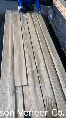 Kalınlığı 0,55 mm Kaba Çakılmış Avrupa Beyaz Meşe Furnier Paneli A / B Sınıfı