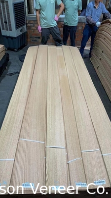 Red Oak Wood Veneer Quercus 0.5mm panel AA sınıfı stokta 100.000 m2