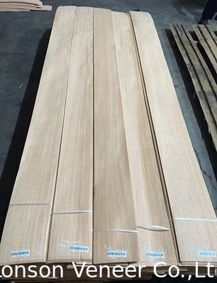 Kalınlığı 0.42 - 0.5 mm AA sınıfı paneller Amerikan White Oak malları stokta
