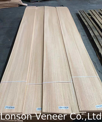 Kalınlığı 0.42 - 0.5 mm AA sınıfı paneller Amerikan White Oak malları stokta
