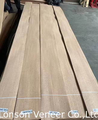 Çeyreği düz kırmızı meşe doğal kaplama paneli 0.5 mm kalınlığı AAAGrade